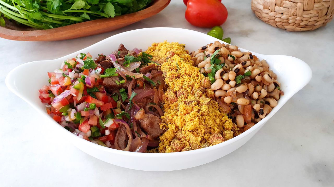 Arrumadinho de Carne de Sol