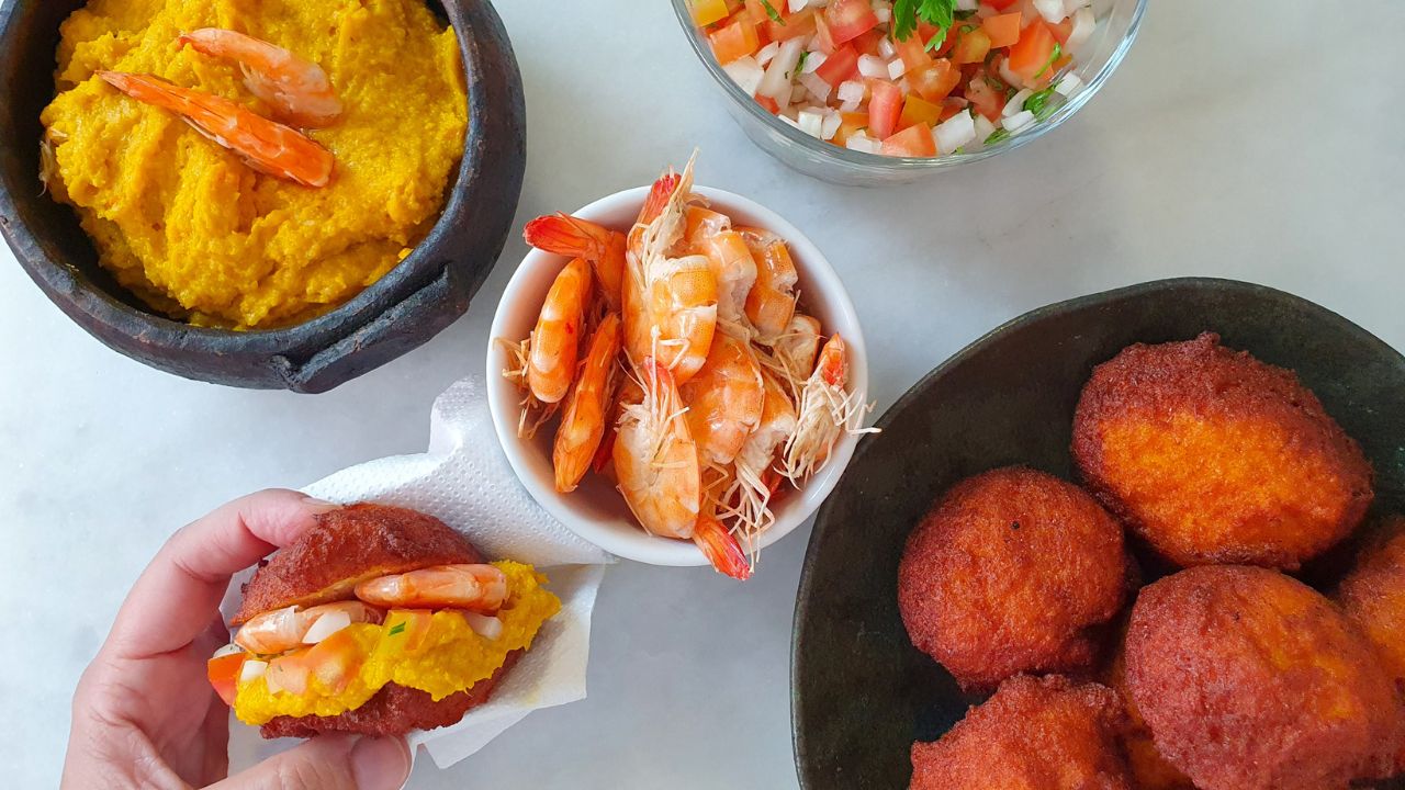 Aprenda a Fazer Acarajé em Casa: Ingredientes e Modo de Preparo